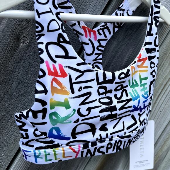 NWT Athleta Pride Multicolor Ultimate Sports Bra A-C Size XXS w/ Padding - Picture 4 of 6